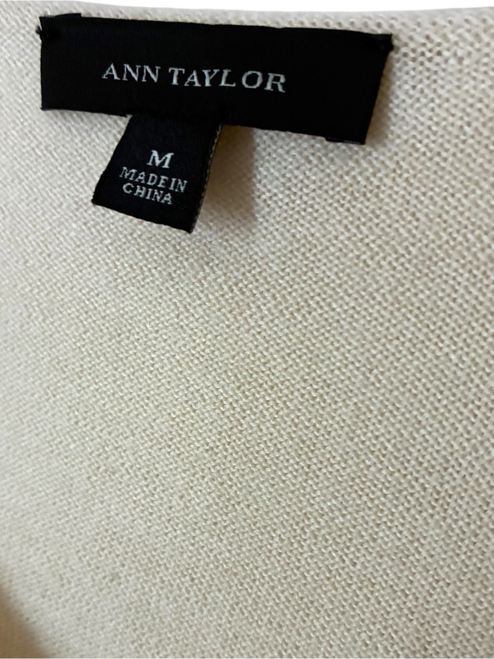 Ann Taylor Sz MEDIUM Merino Wool Blend Cream Tan Colorblock V-Neck Sweater - Picture 5 of 8